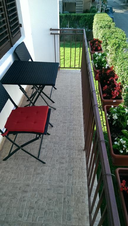 Garden Vila Гевгели Стая снимка